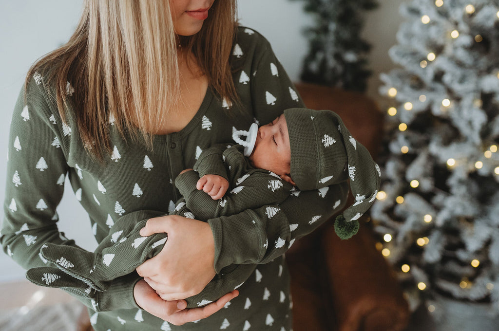 Frosty Pine | Holiday Thermal Zipper Footie & Cap Set