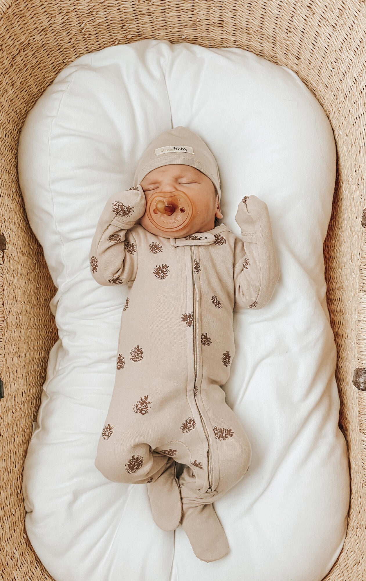 Oatmeal Pinecone | Organic Zipper Footie