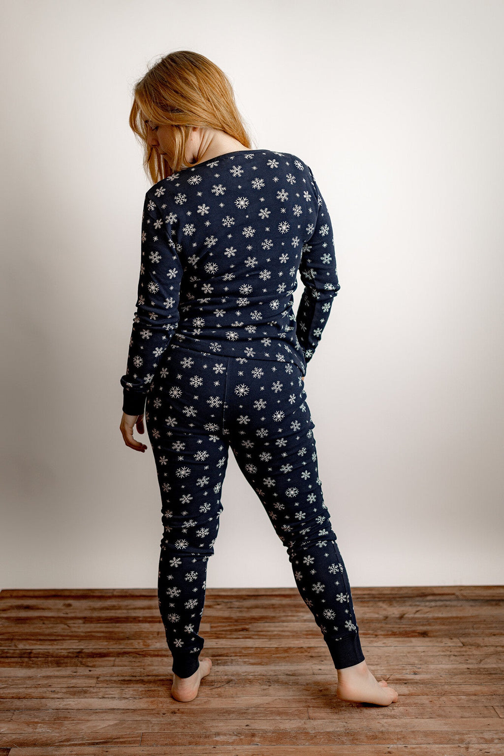 Snowy Night | Women's Holiday Thermal PJ & Cap Set